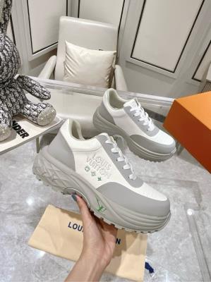 wholesale quality men's louis vuitton trainer grey white